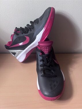 Nike Women's Volley Zoom Hyperspike Athletic Volleyball Shoes 585763-061 Size 9